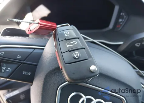 2022 Audi Q3 Premium S Line 45 z USA, uszkodzony, nr VIN WA1DECF34N1108462